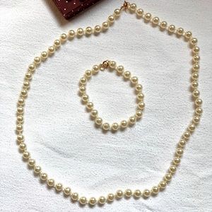 Pearl Necklace, Bracelet and Earring Set